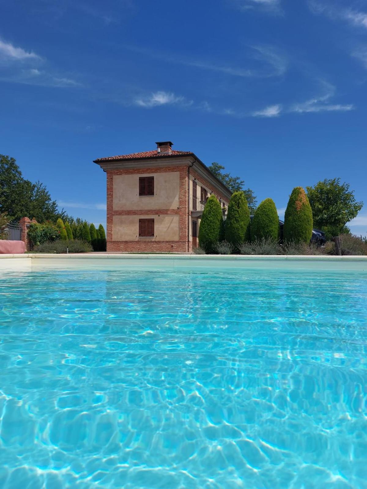 Alta Villa The Countryhouse Adults Only Boutique Bnb Vigliano d'Asti Exterior foto