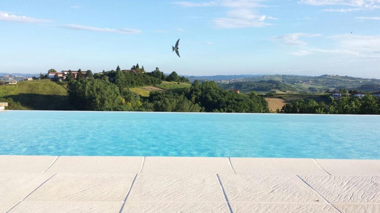 Alta Villa The Countryhouse Adults Only Boutique Bnb Vigliano d'Asti Exterior foto